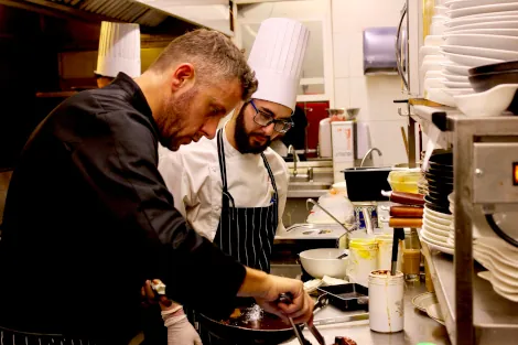 Chef cuisinier en action